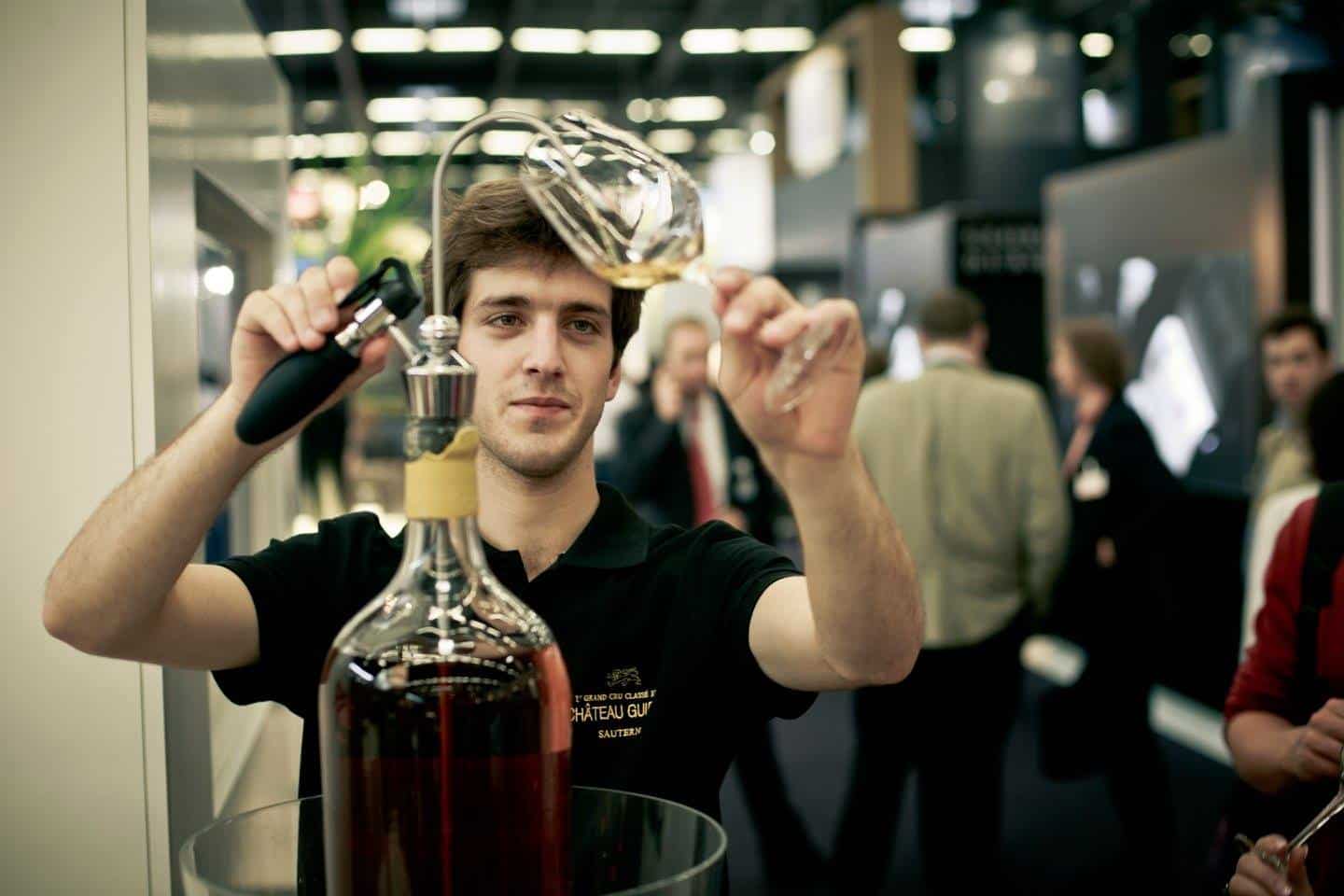 How many glasses in a bottle of wine? - Wikeeps