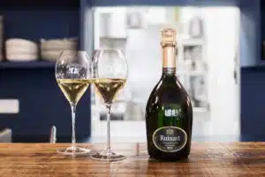 Champagne Ruinart - bottiglia di champagne di grande marchi